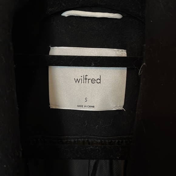 Aritzia Reeves Wool Coat - Picture 6 of 13